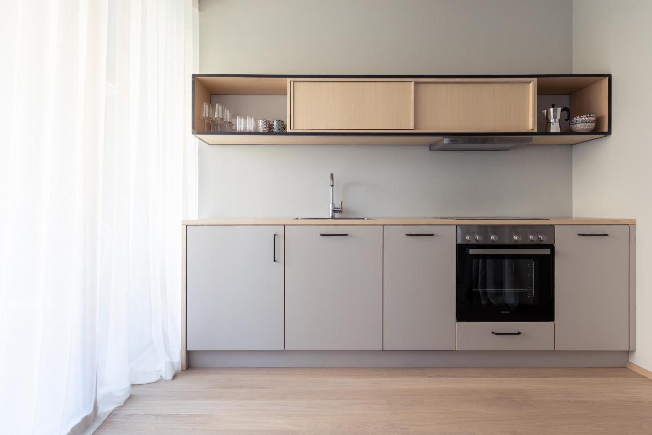 Solis Apartments Лана Екстериор снимка