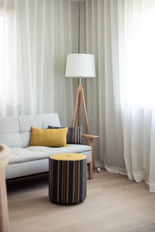 Solis Apartments Лана Екстериор снимка