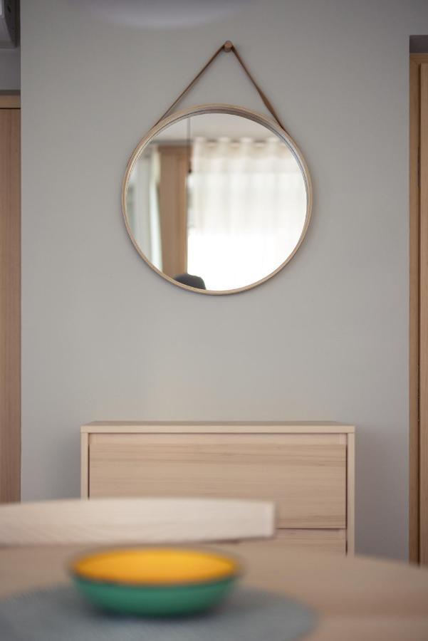 Solis Apartments Лана Екстериор снимка