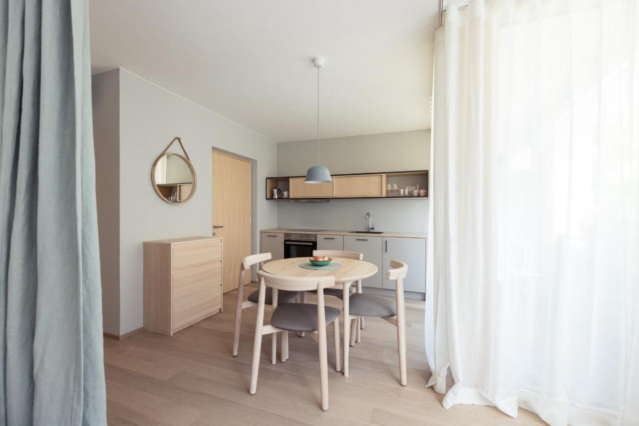 Solis Apartments Лана Екстериор снимка